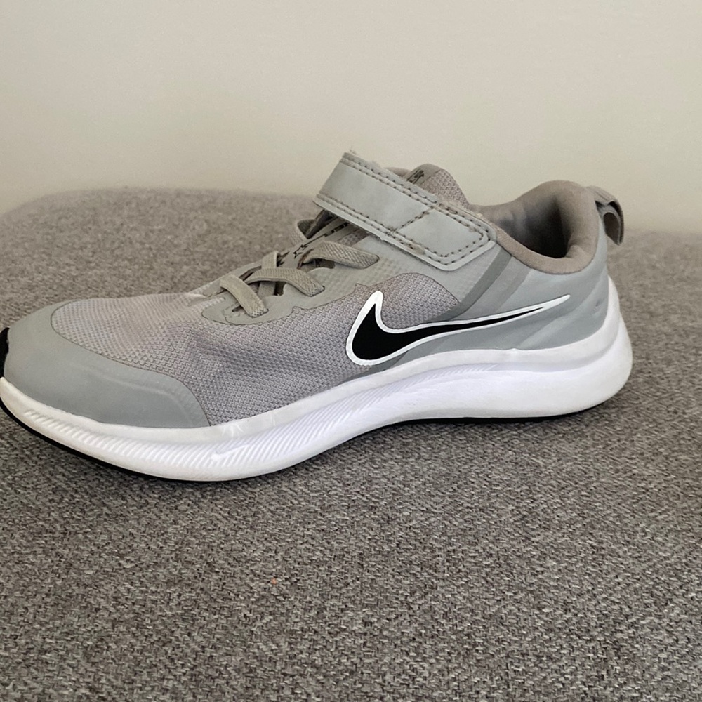 Nike Starrunner